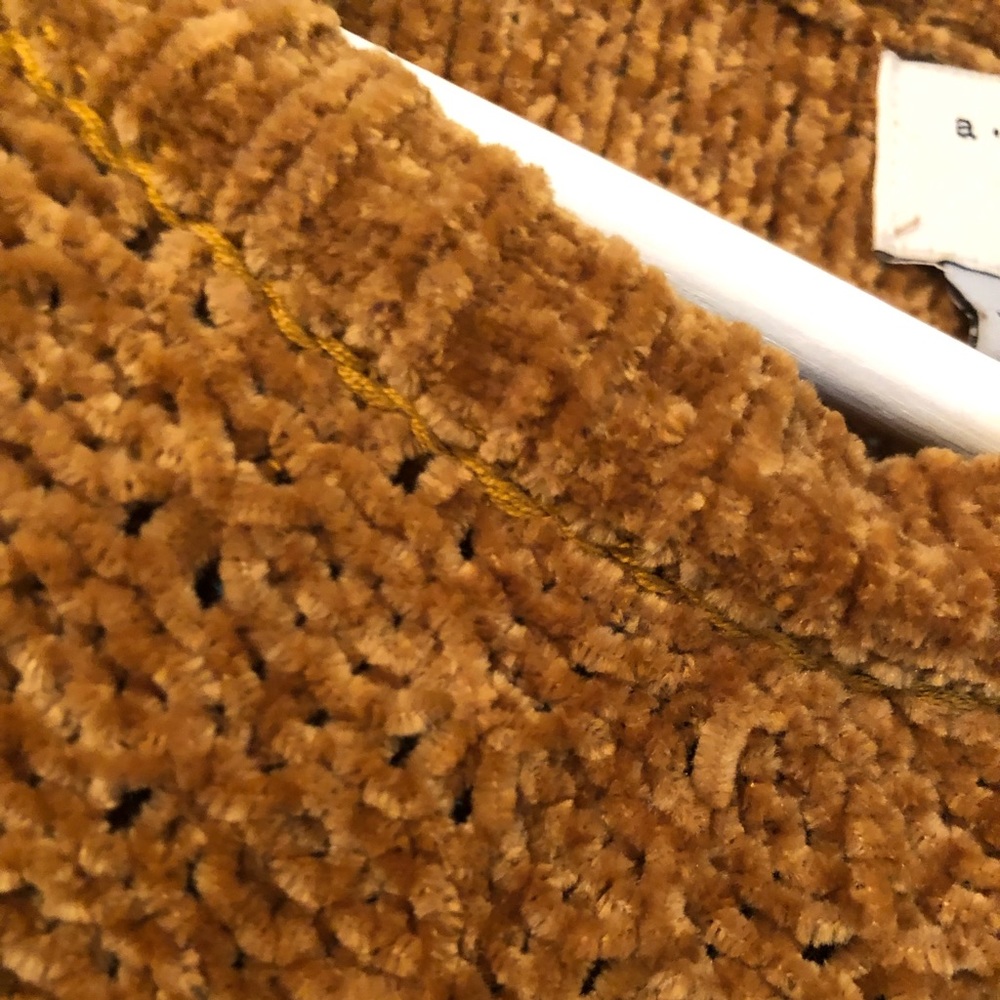 cute sweater - Picture 3 of 3